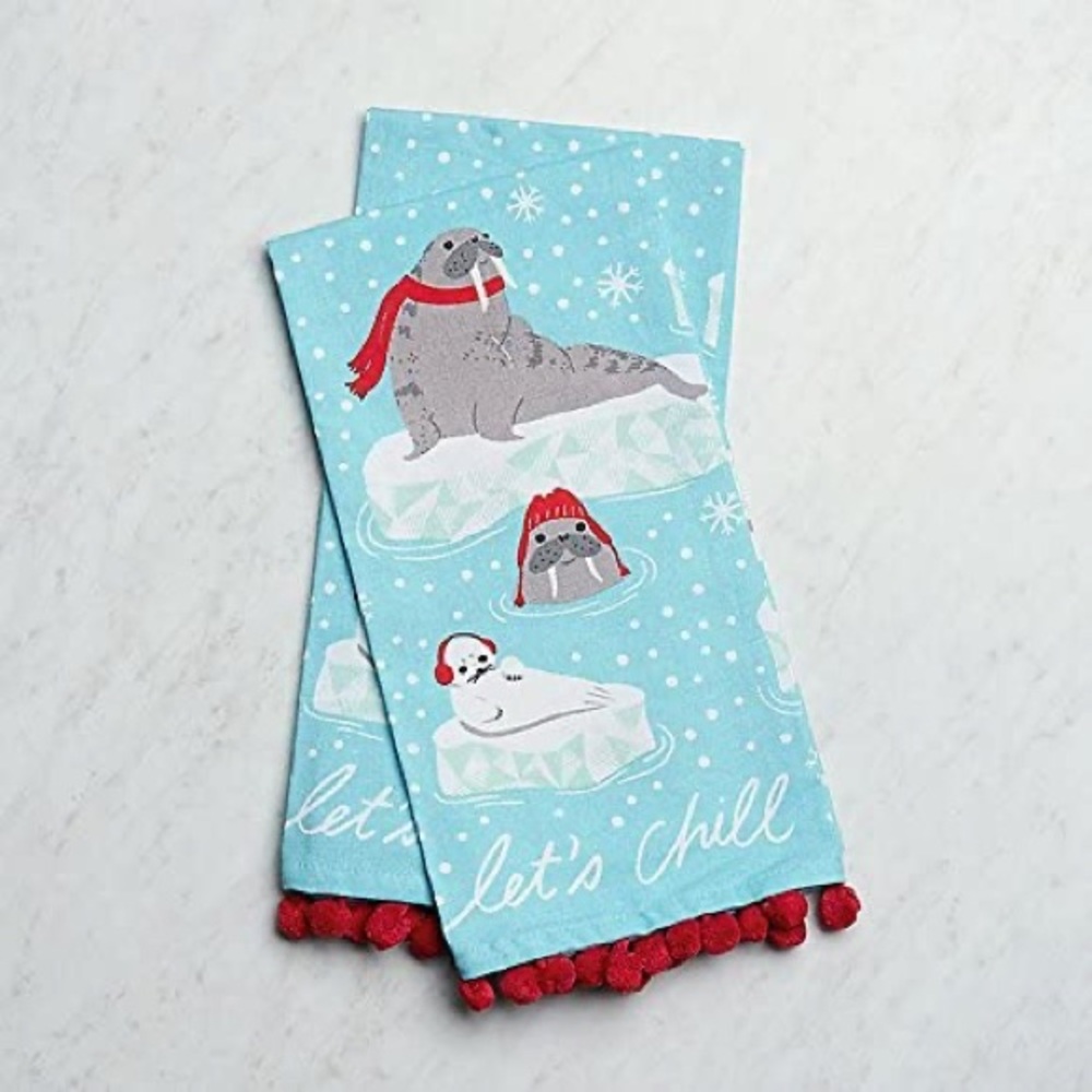 NWT Arctic Critters Tea Towel Set of 2 Holiday Towels